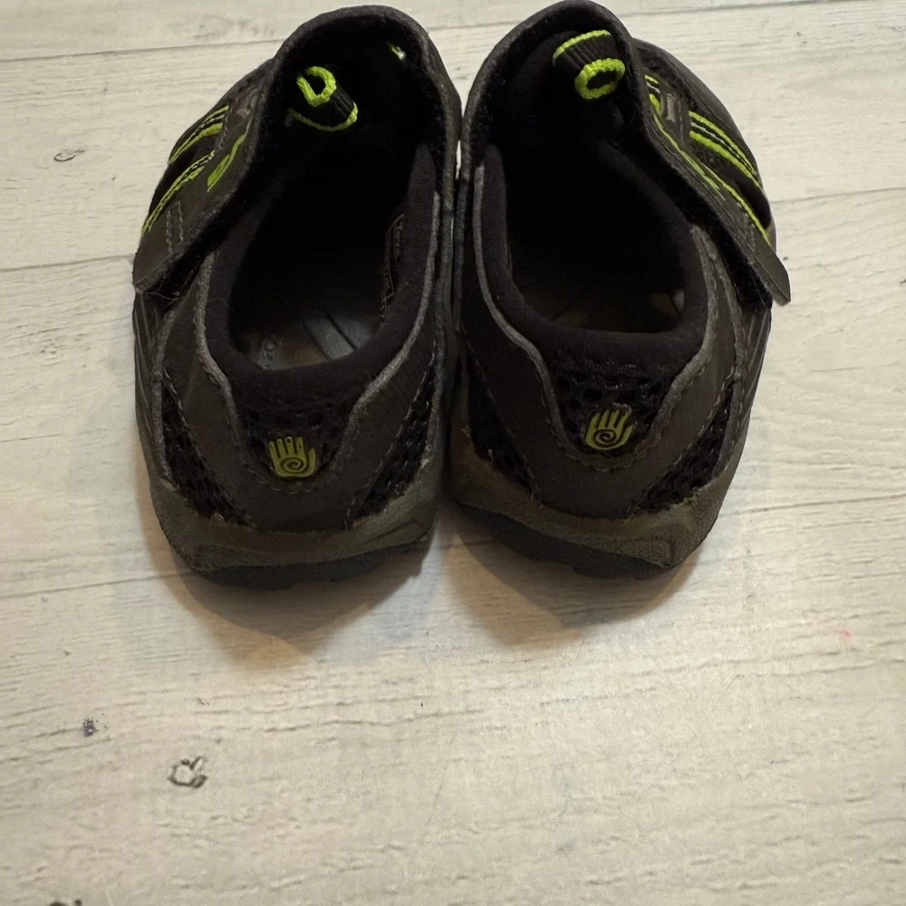 Teva‎ baby toddler water sport sandals black green size 2